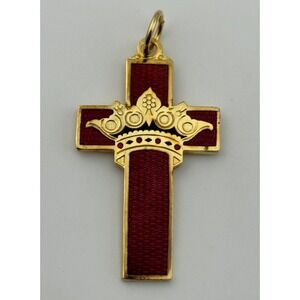 Vintage Masonic Knights Templar Red Guilloche Enamel Cross Gold Tone Pendant
